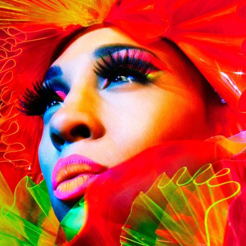 Plataforma de entretenimento tem programação especial de filmes e séries para o Mês do Orgulho LGBT+